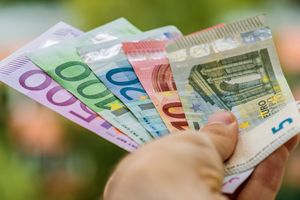 Pirmā iemaksa dzīvokļa iegādei